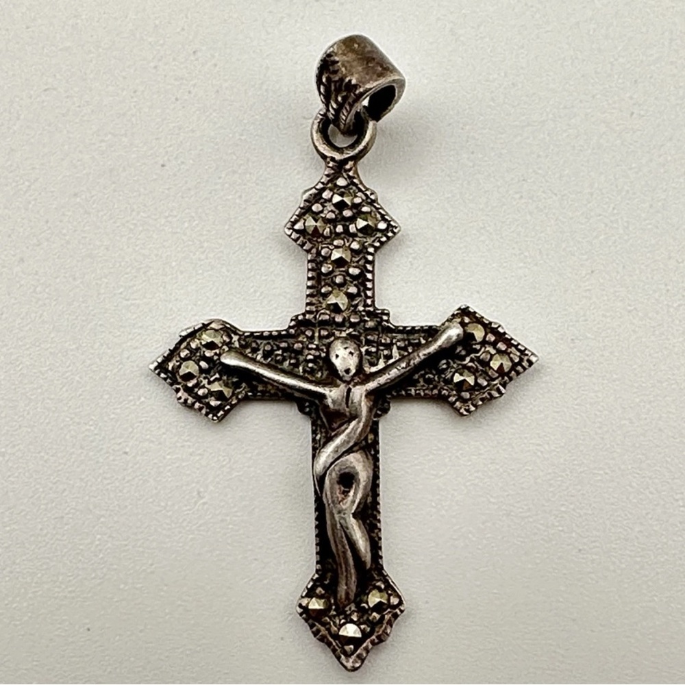 Vintage Sterling Silver Marcasite Crucifix Pendant Cross 925 Religious